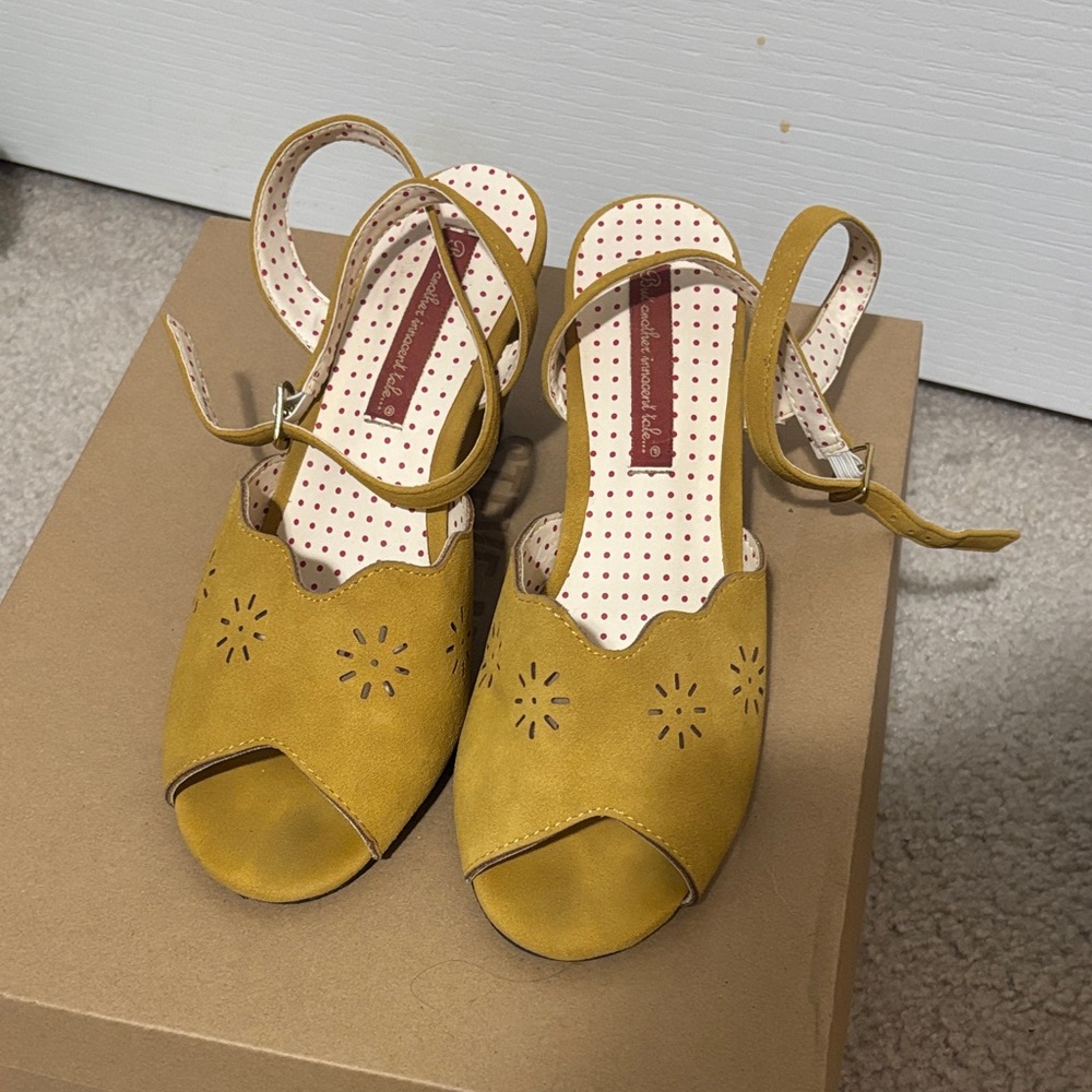 Miz Mooz Yellow Cut-Out Sandals
